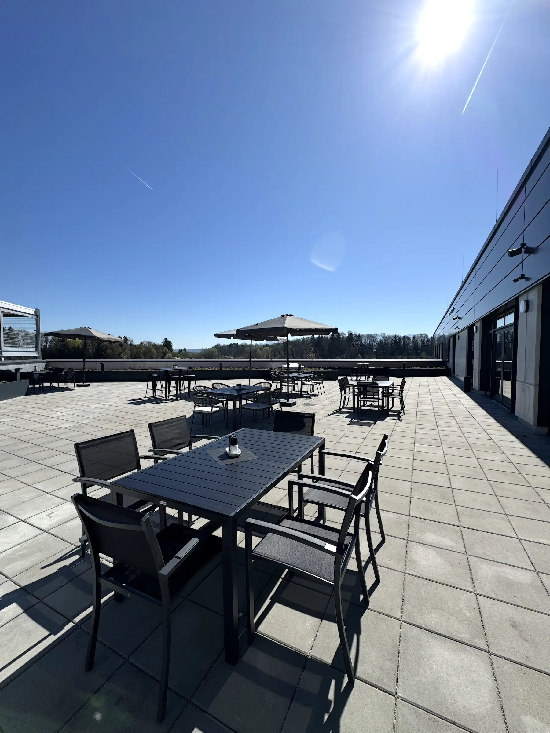 MD-Genusswelt-Rosenheim-Dachterrasse-4 Dachterrasse in Rosenheim als Symbolbild für den Kontakt M&D Genusswelt Rosenheim