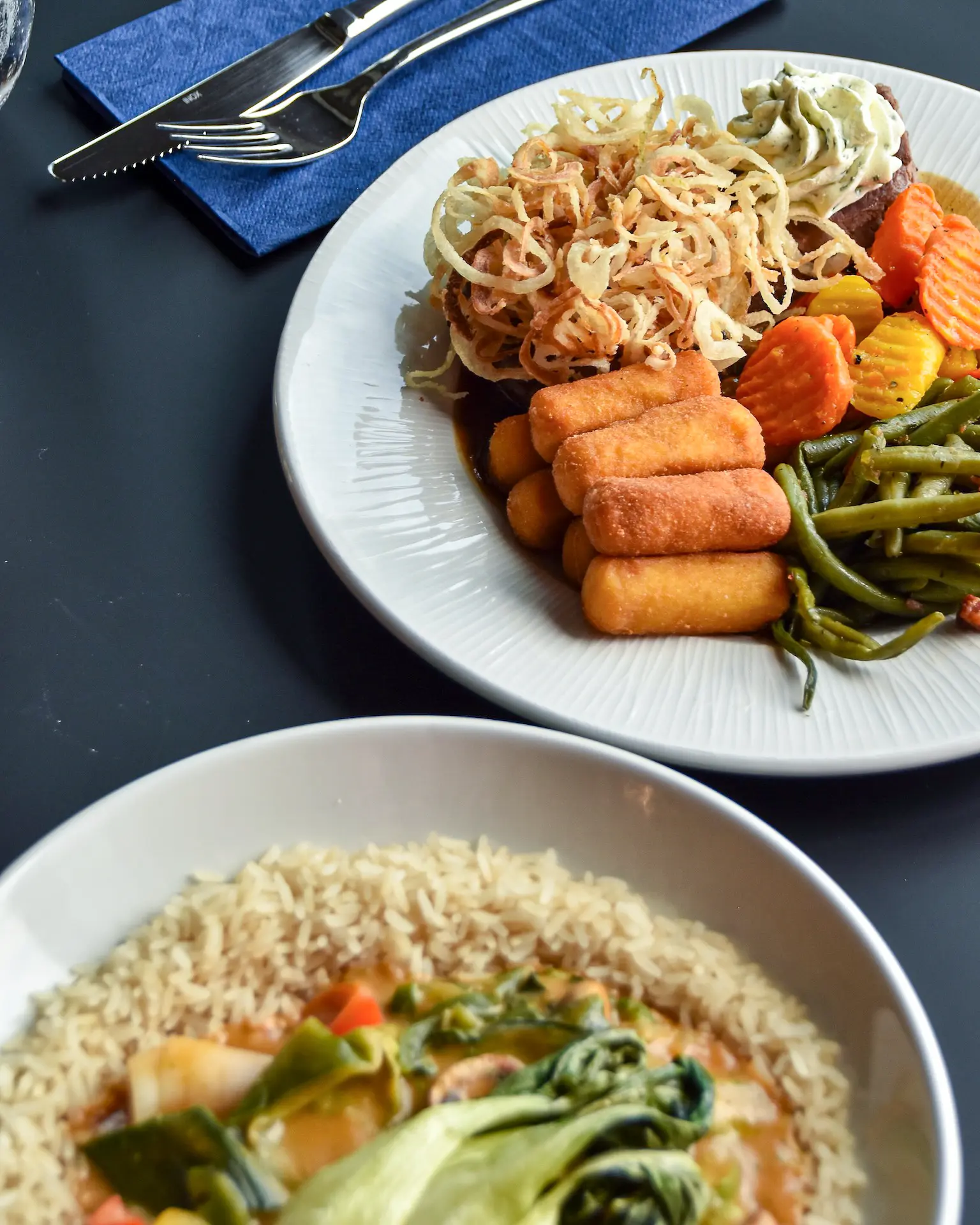 Mittagessen für Mitarbeitende in der M&D Genusswelt in Rosenheim